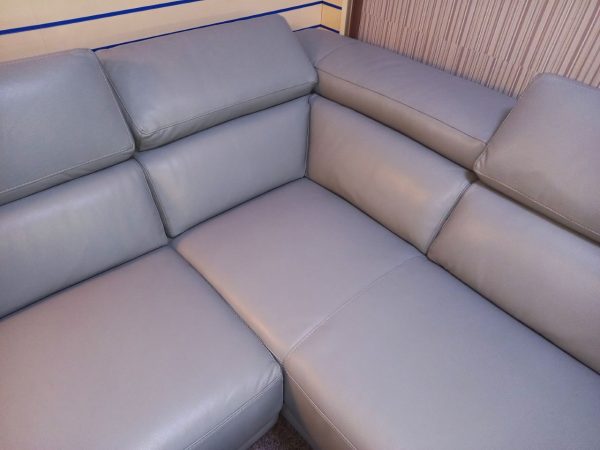 5 Seater Angled Seat